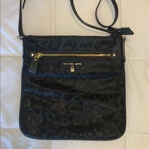 Michael Kors Cross body